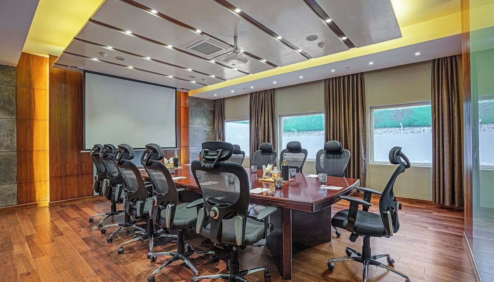 Sala na spotkanie - Sterling Kodai Valley