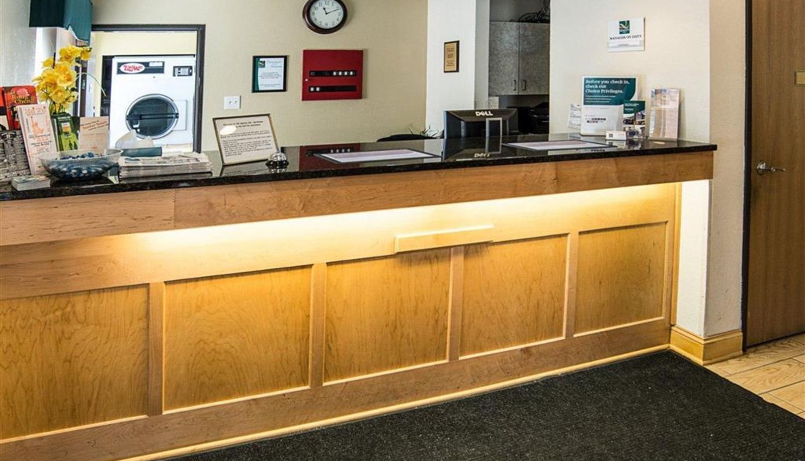Lobby - Quality Inn near Northtown Mall and National Sports Center