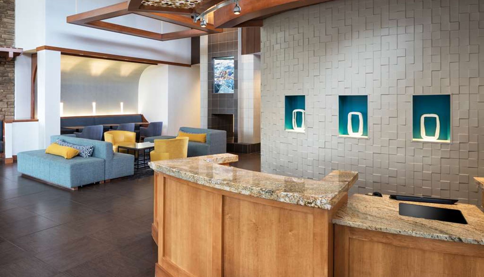 Hall - Hyatt Place South Bend Mishawaka