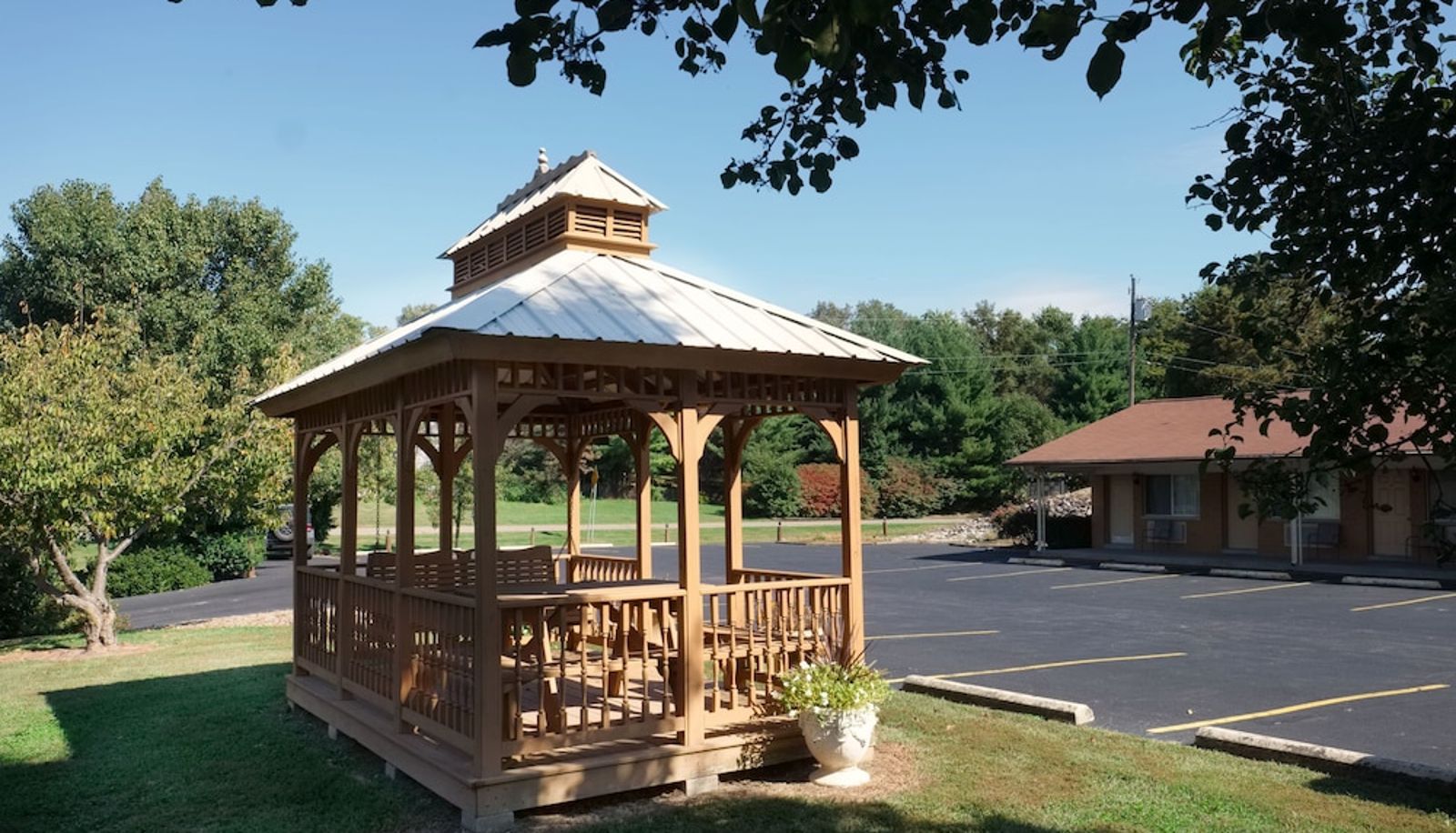 Garten - Four Seasons Motel