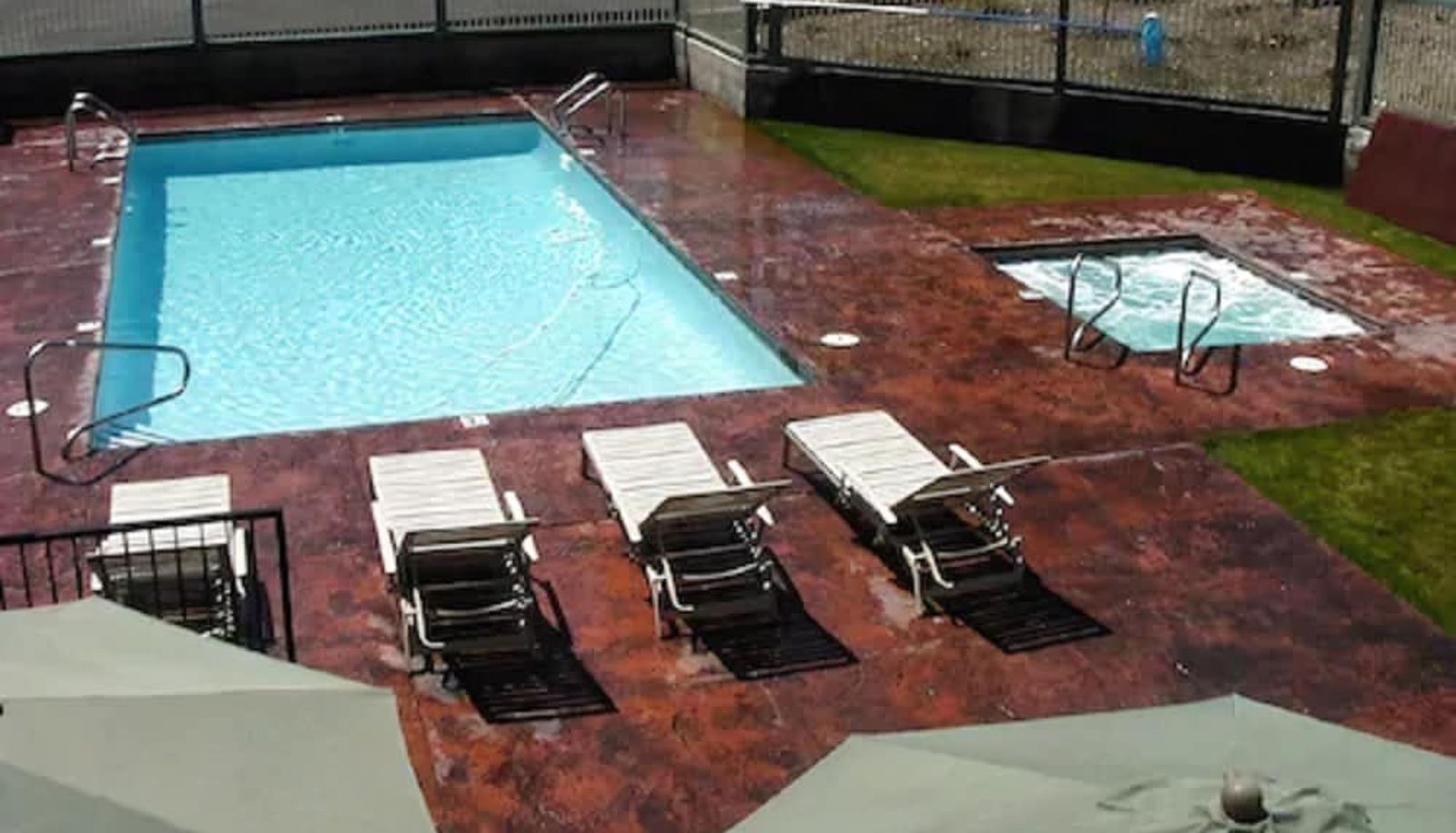 Pool - Murphys Suites