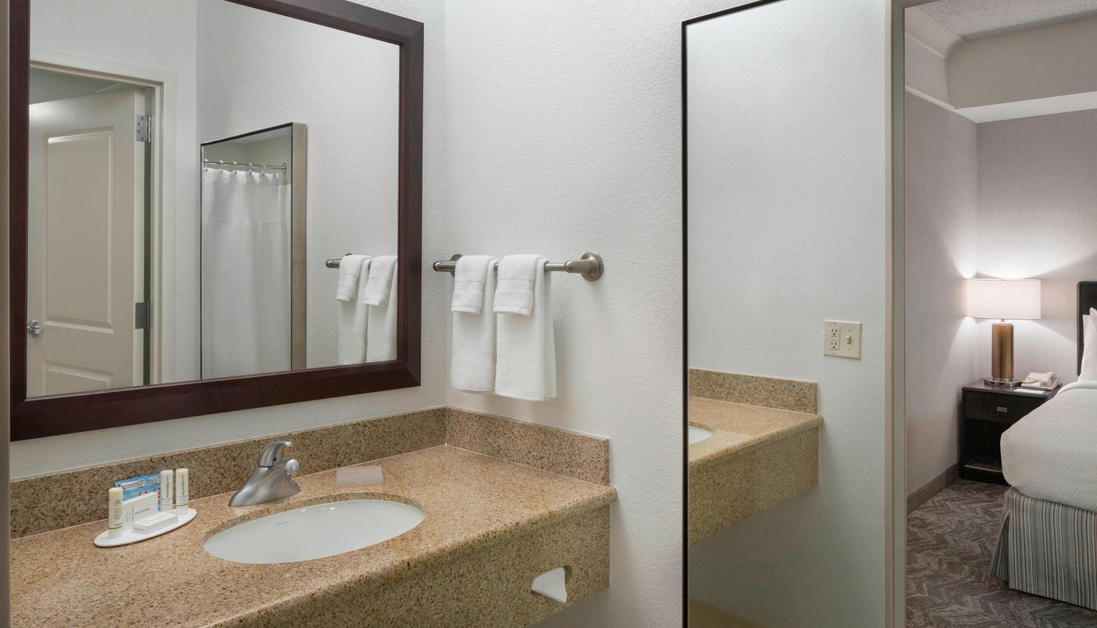 Camera - SpringHill Suites by Marriott Napa Valley