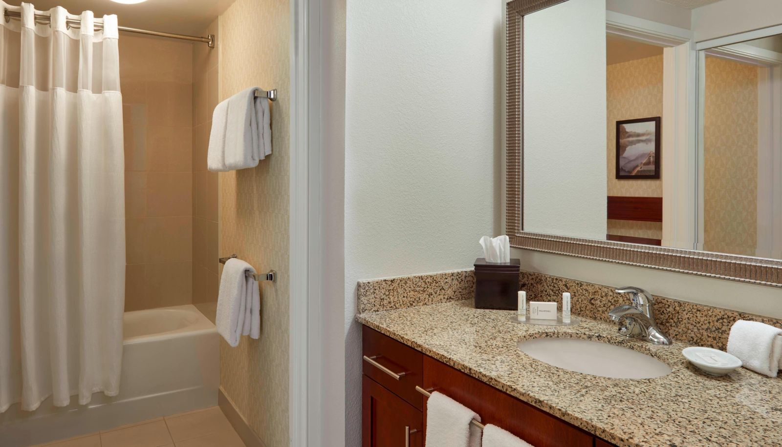 Room - Residence Inn by Marriott Gravenhurst Muskoka Wharf