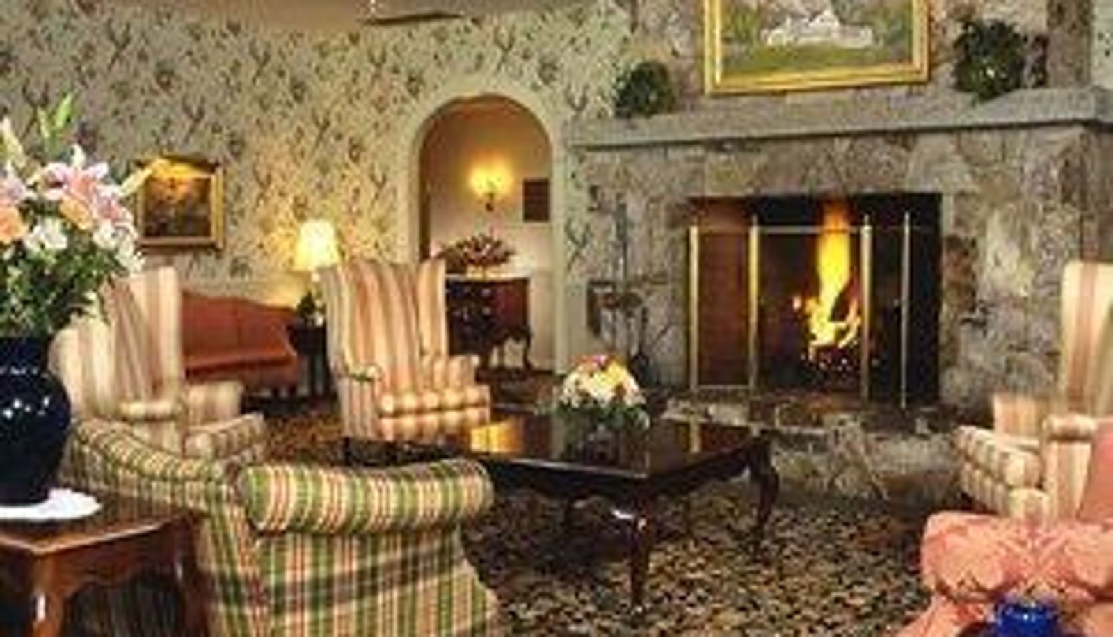 Hall - WHITE MOUNTAIN HOTEL AND RESORT