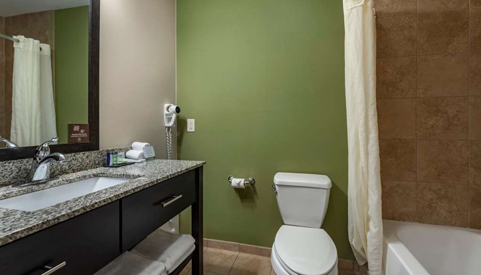 Room - Sleep Inn & Suites Oakley I-70