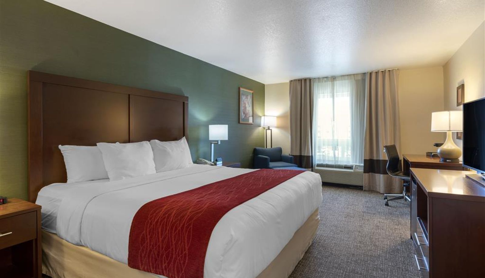 Zimmer - Comfort Inn & Suites Salem Northeast