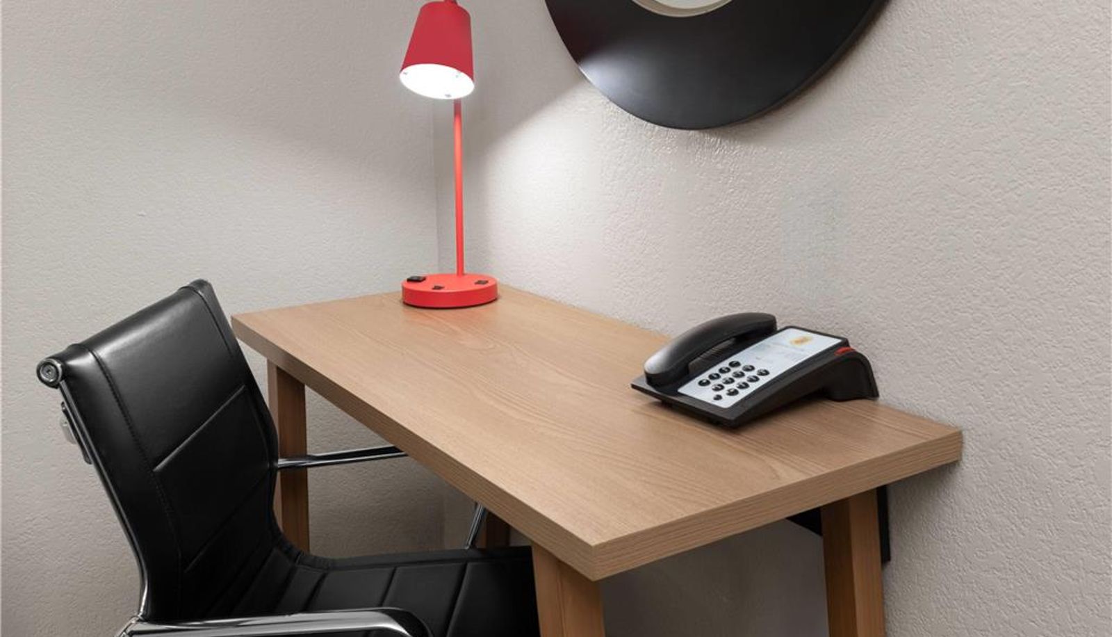 Room - Super 8 by Wyndham San Antonio/Alamodome Area