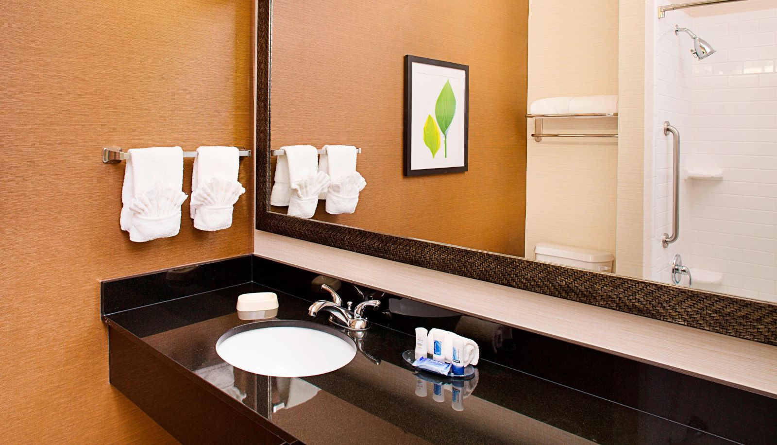 Room - Fairfield Inn and Suites by Marriott San Antonio SeaWorld Westover Hills