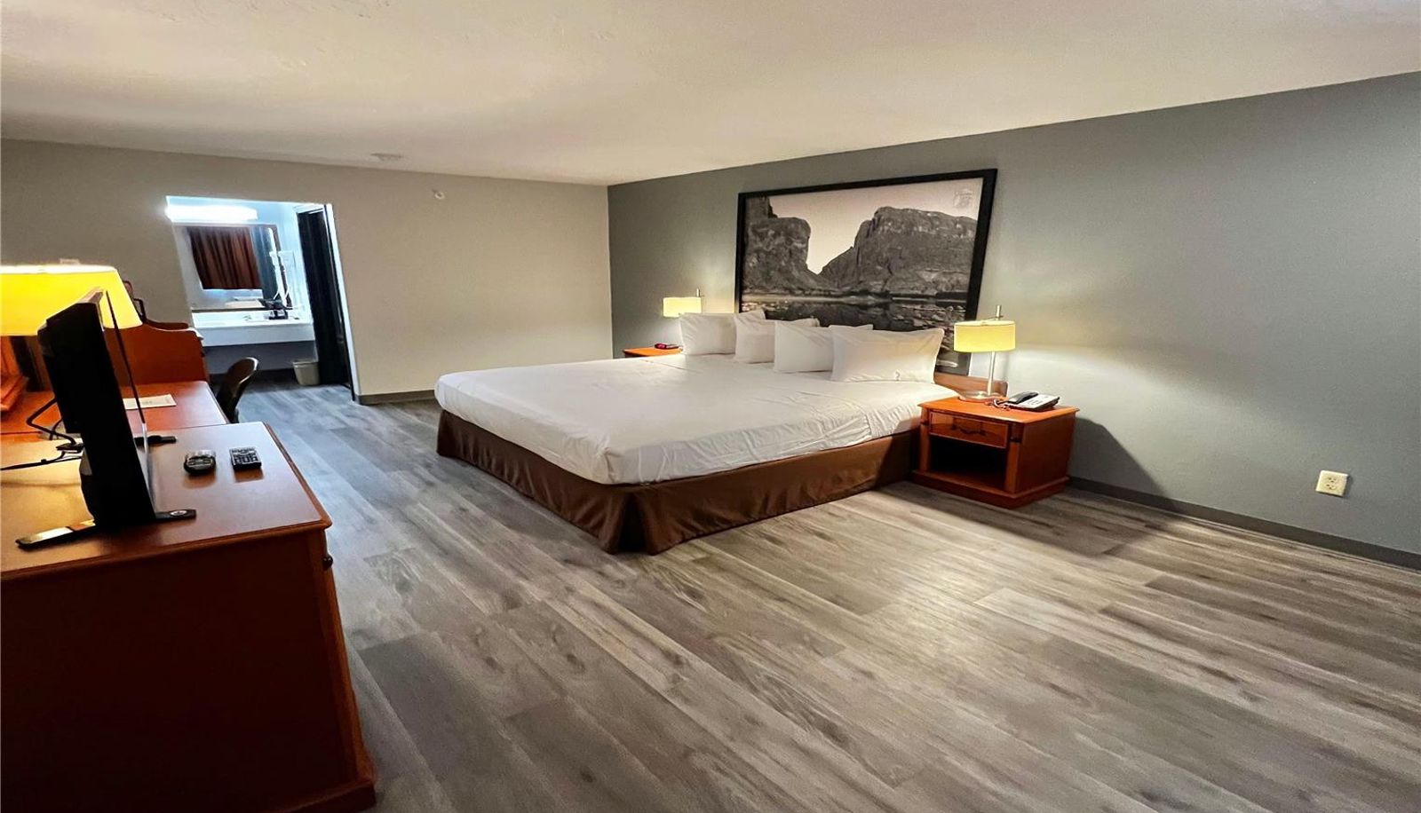 Room - Super 8 by Wyndham Sealy