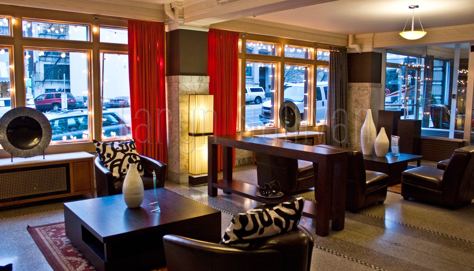 Lobby - The Moore Hotel