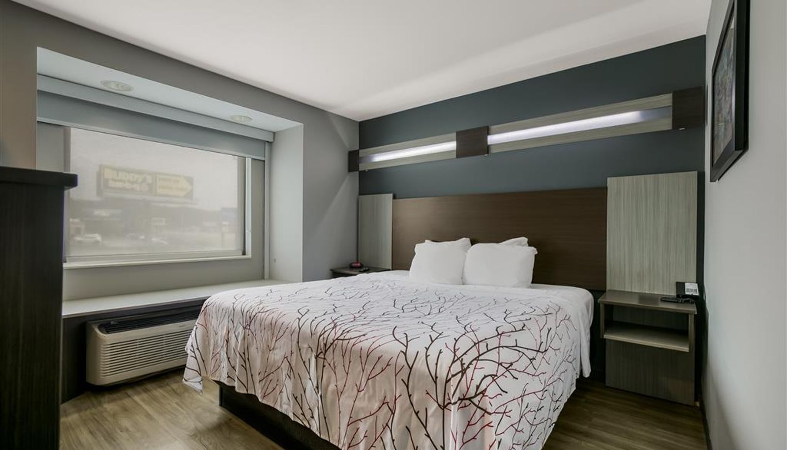 Room - SureStay Plus by Best Western Sevierville