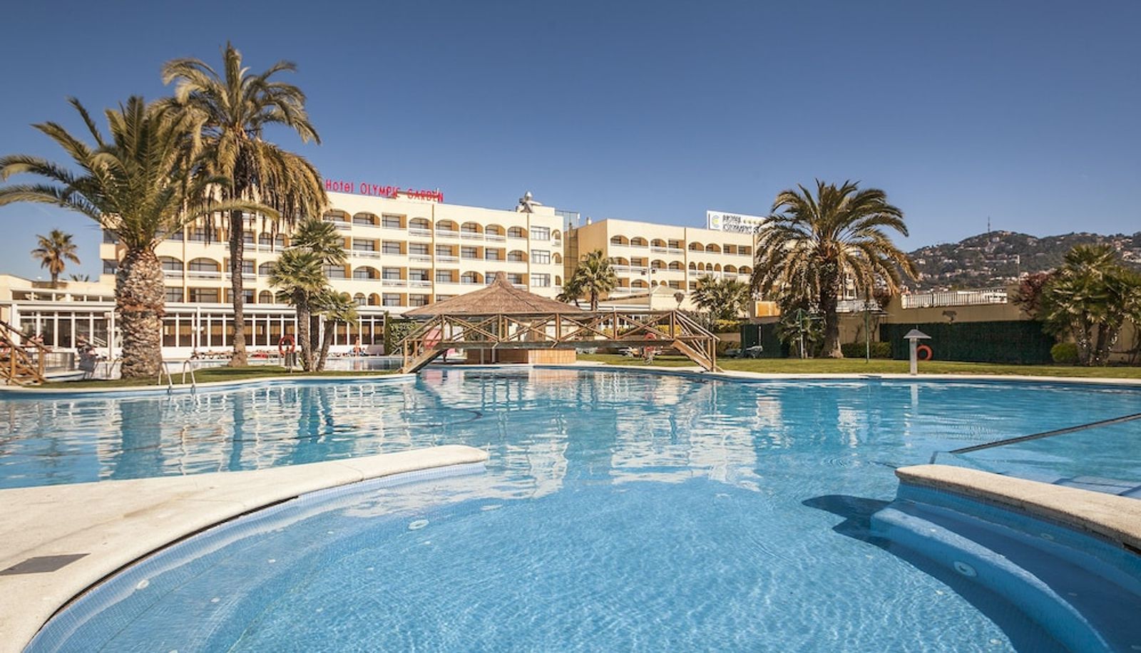 Pool - Evenia Olympic Suites