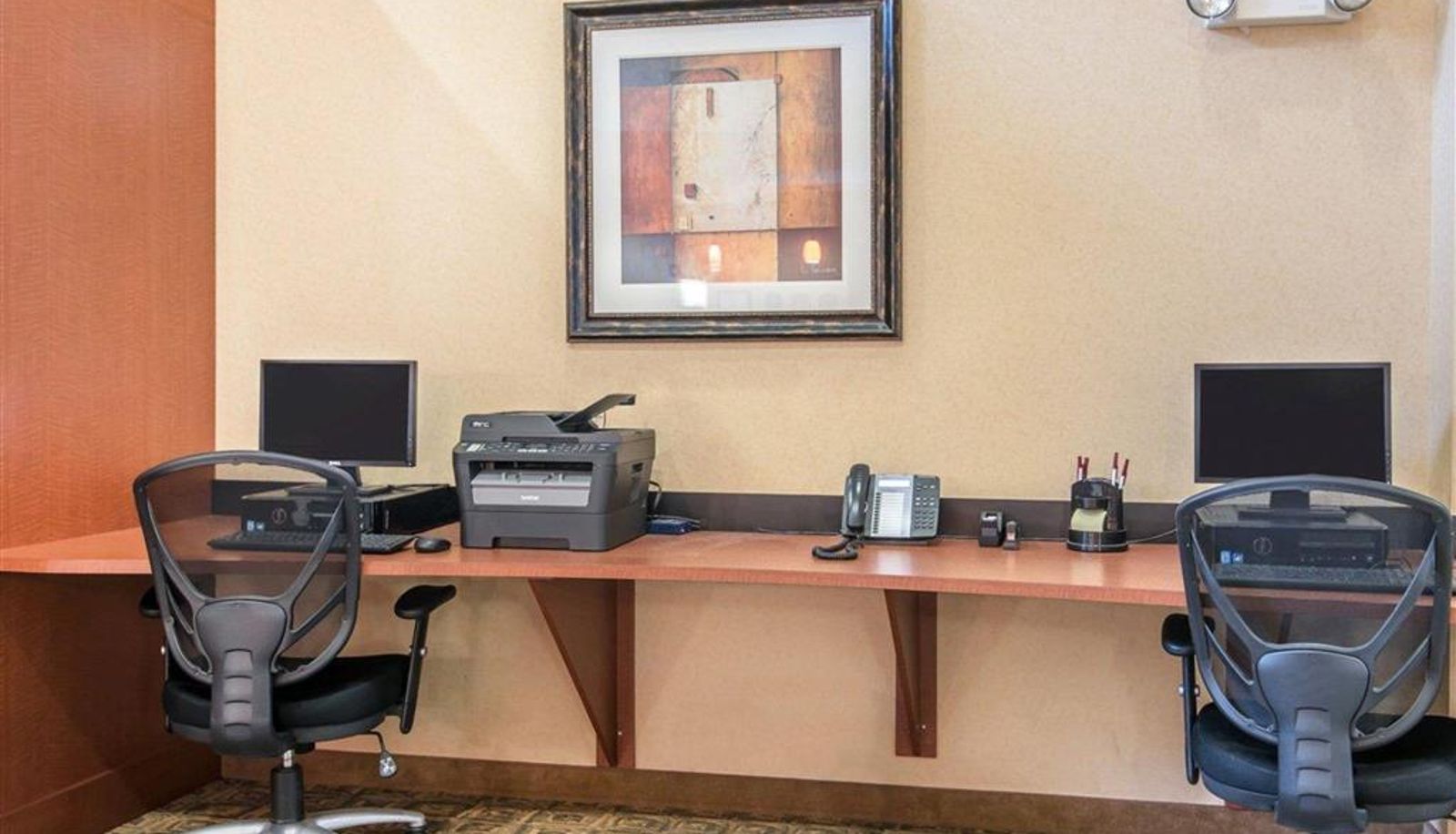 Business centre - Spark by Hilton Vestal Binghamton University Area