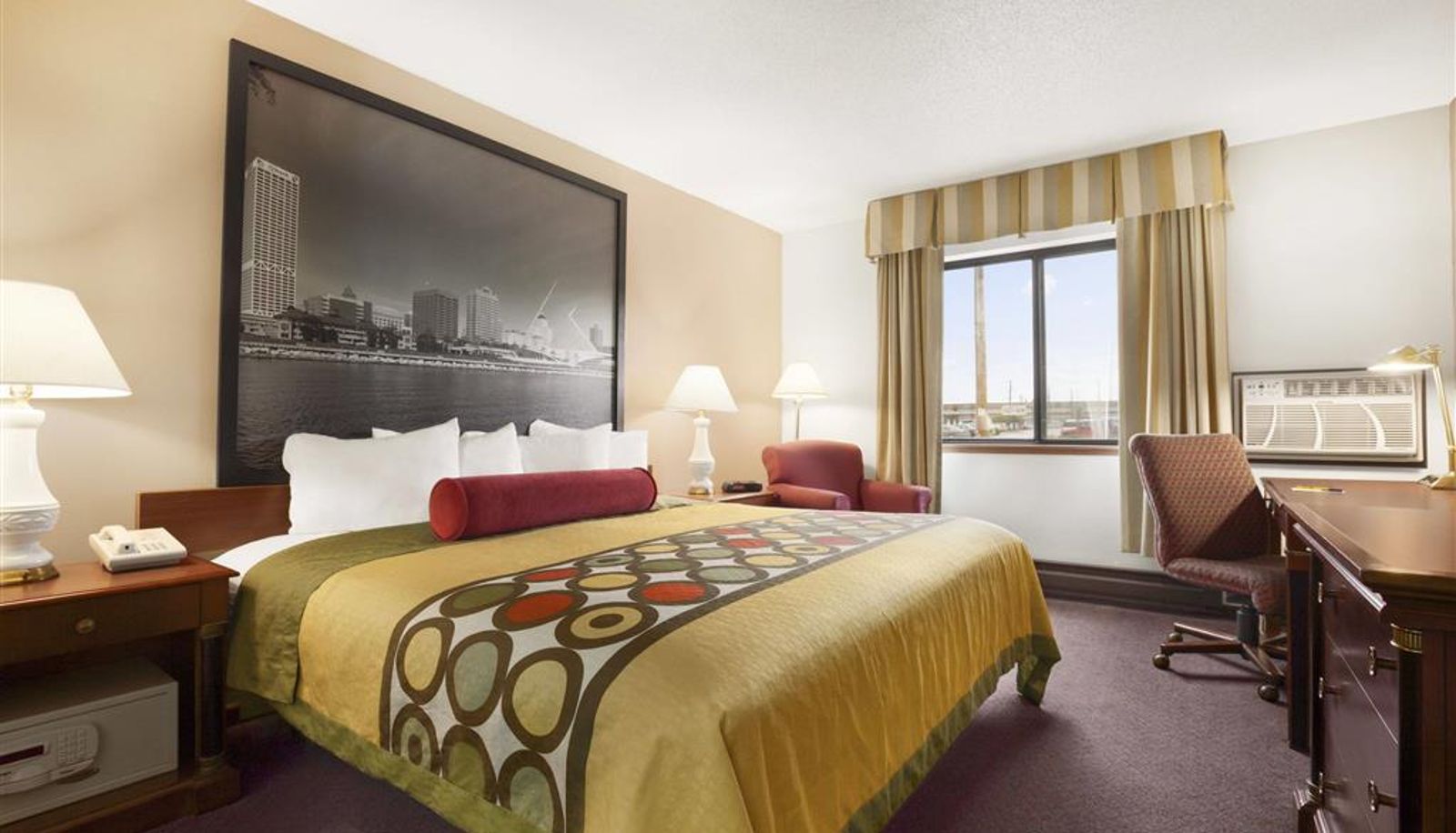Habitación - Super 8 by Wyndham Milwaukee Airport