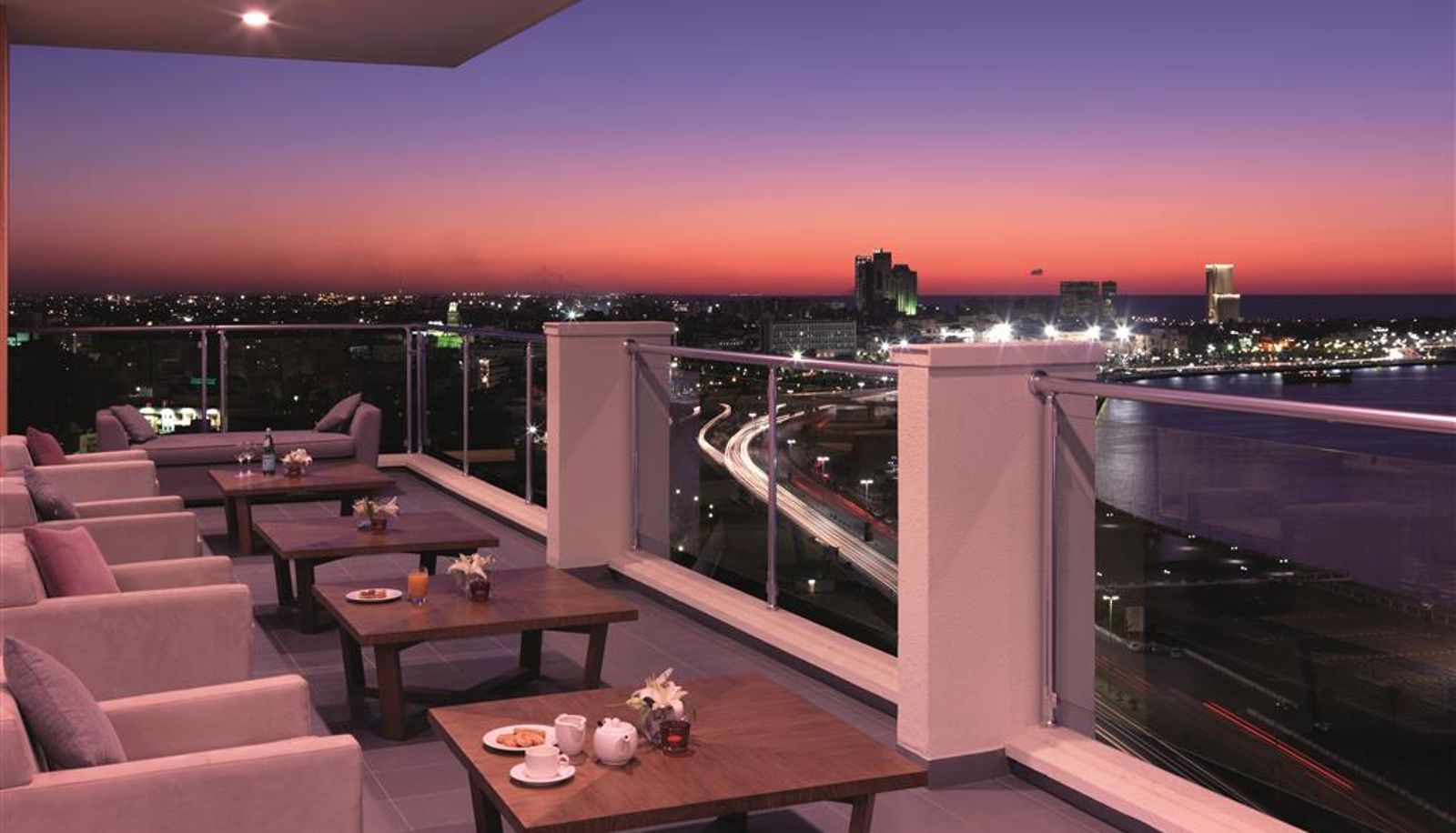 Innenbreich - Radisson Blu Al Mahary Hotel Tripoli LY