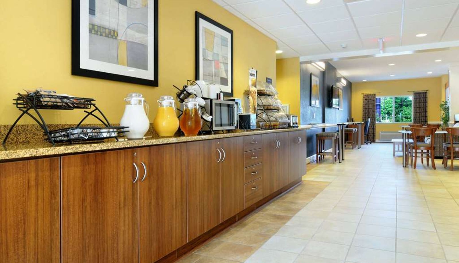 Interior view - Microtel Inn & Suites by Wyndham Columbus/Near Fort Benning