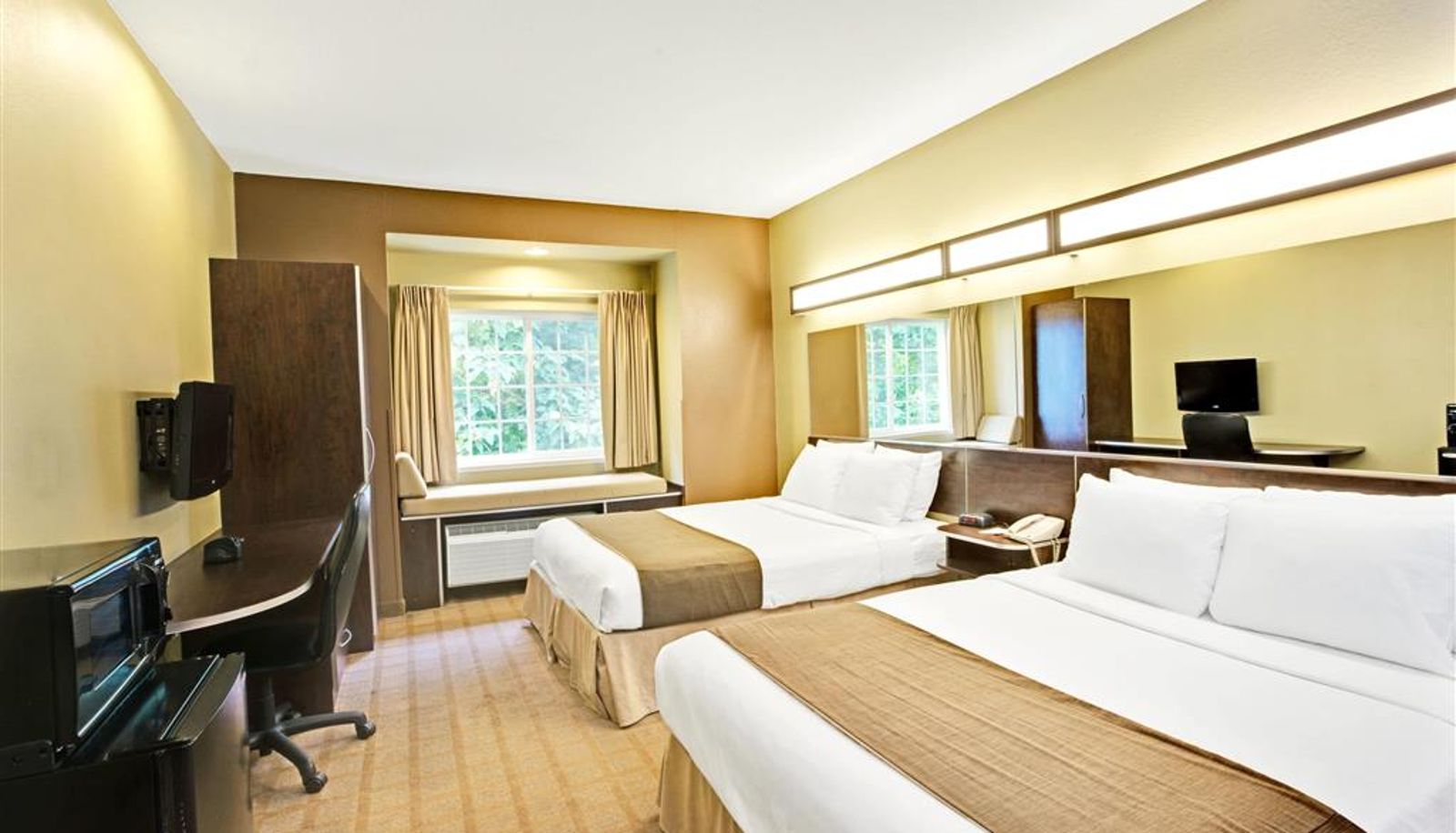 Zimmer - Microtel Inn & Suites by Wyndham Bryson City