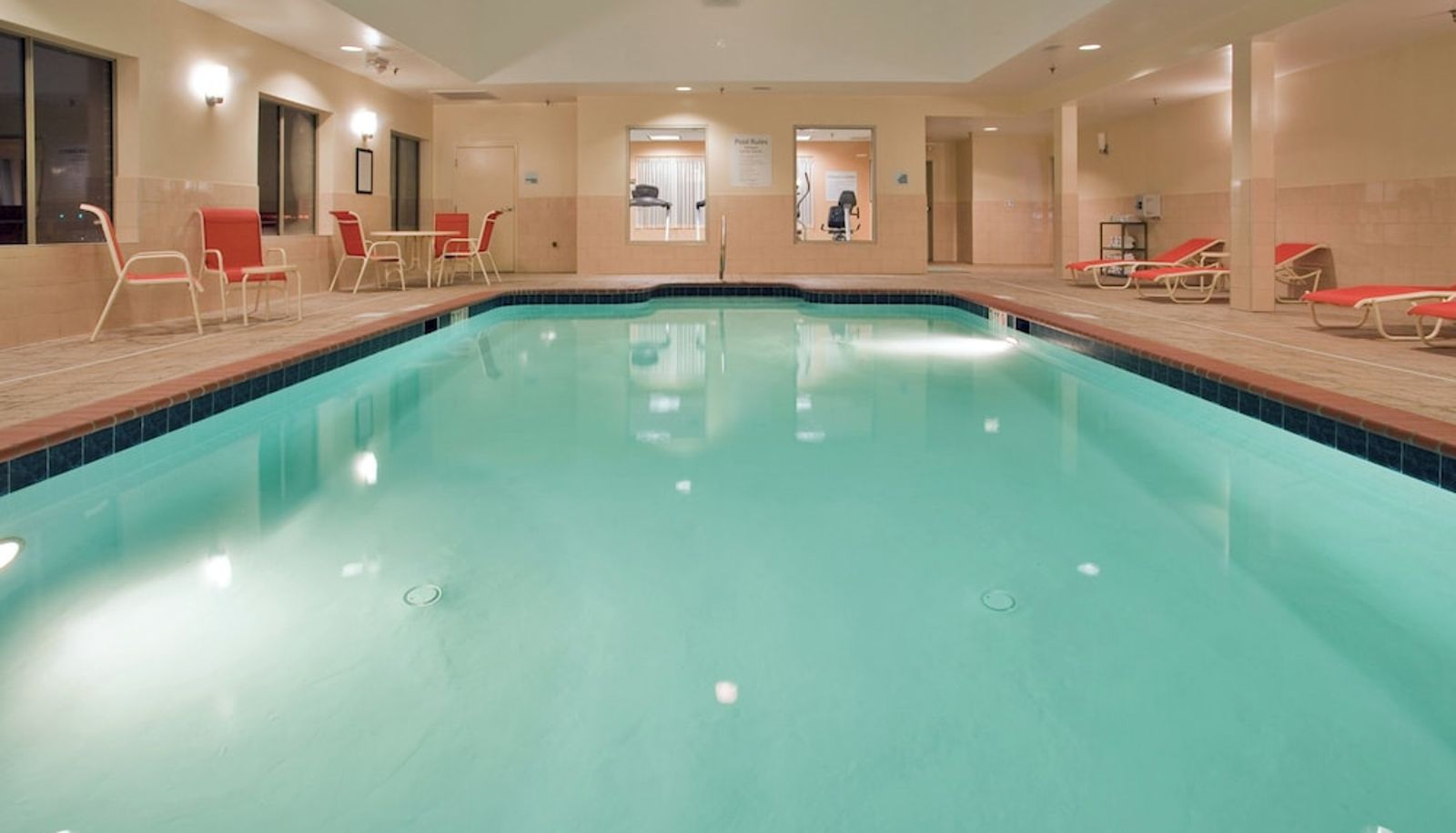 Pool - Holiday Inn Express & Suites FREDERICKSBURG by IHG