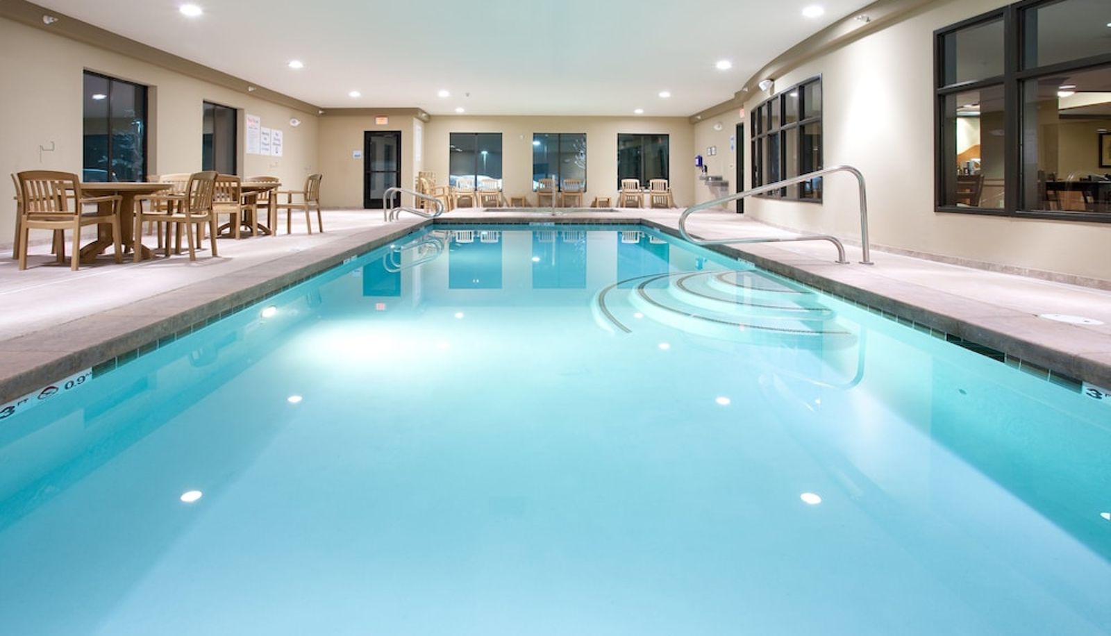 Pool - Holiday Inn Express & Suites LANDER by IHG