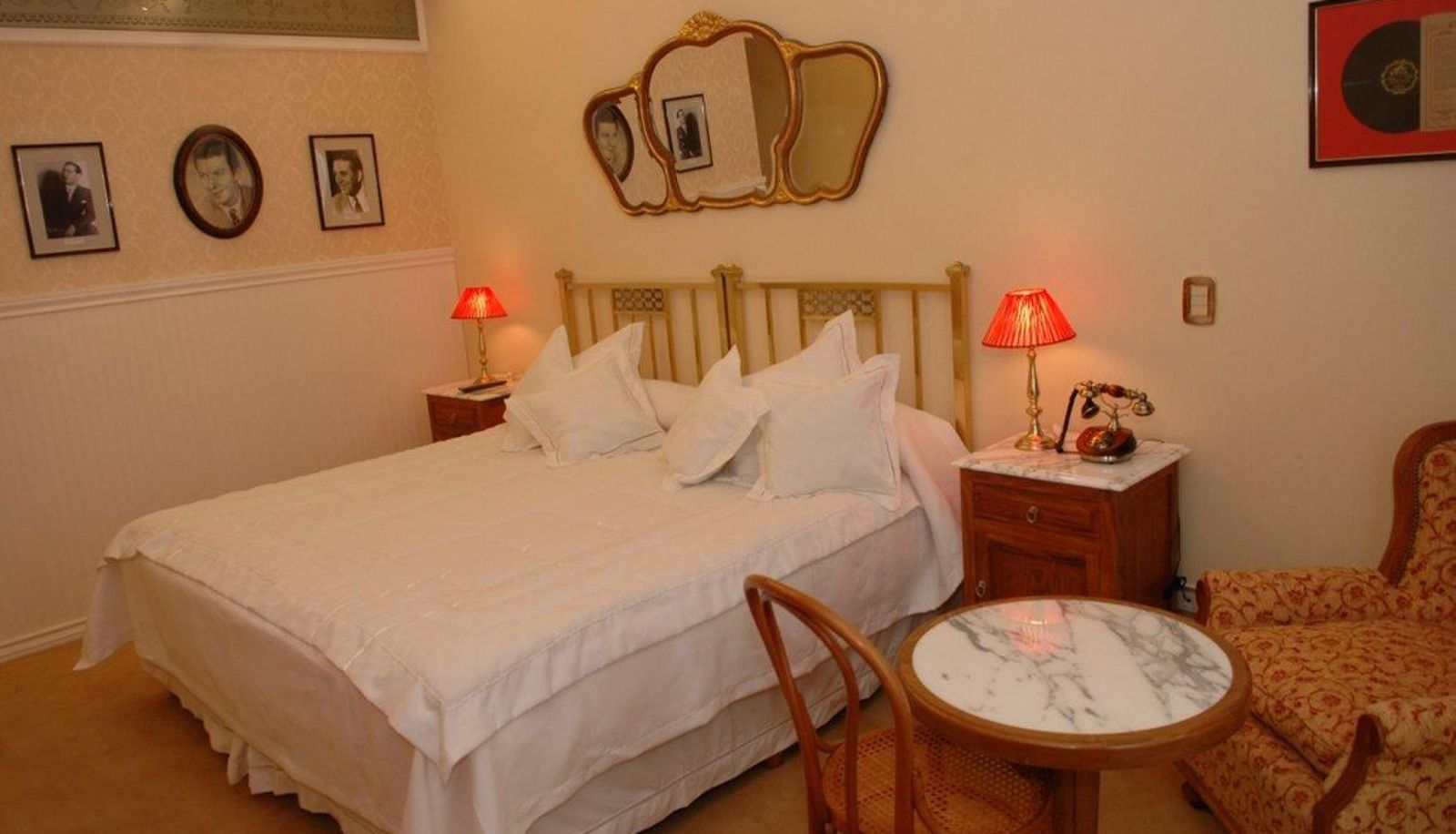 Room - Tanguero Hotel