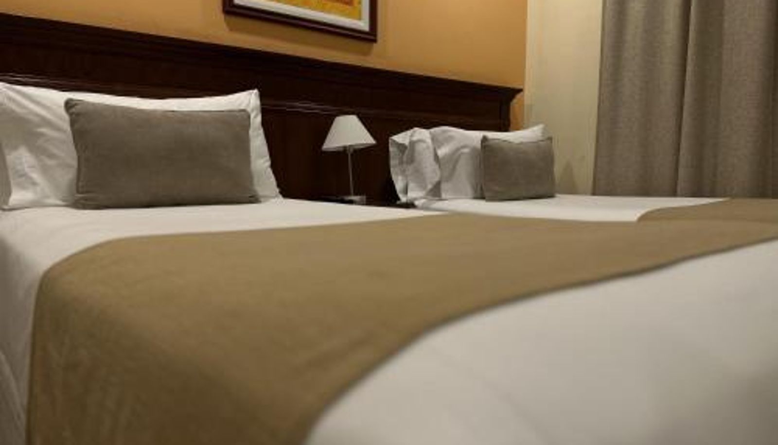 Info - Ritz Hotel Mendoza