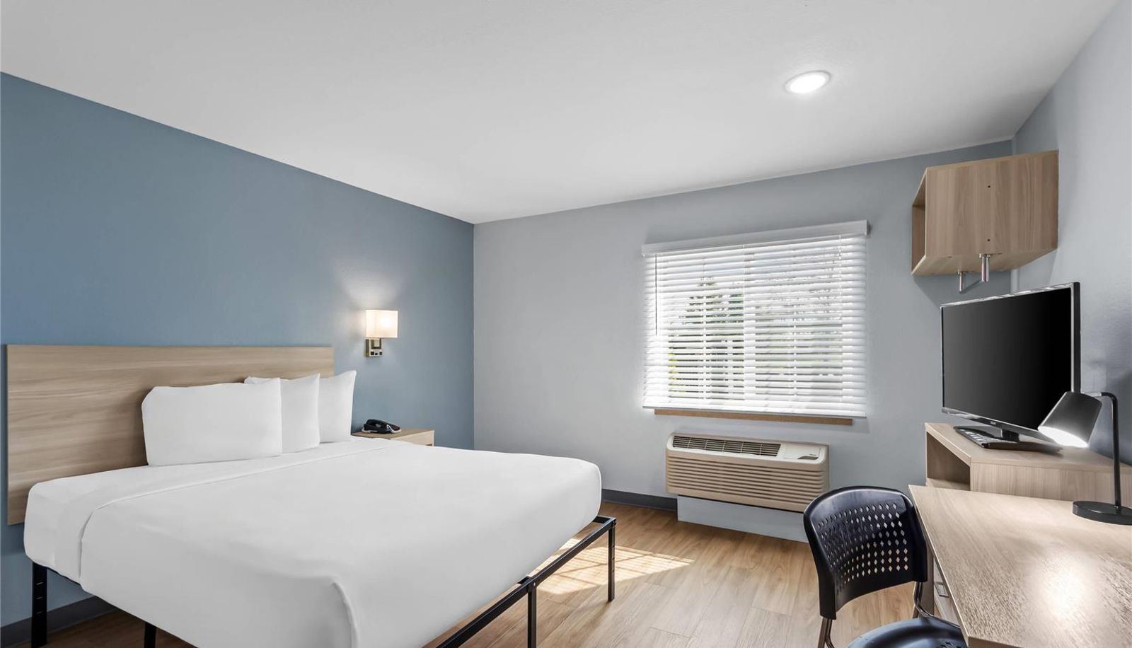 Room - Suburban Studios Clarksville-Louisville North