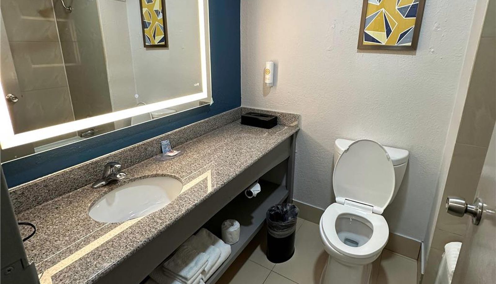 Pokój - Comfort Inn Dallas Park Central
