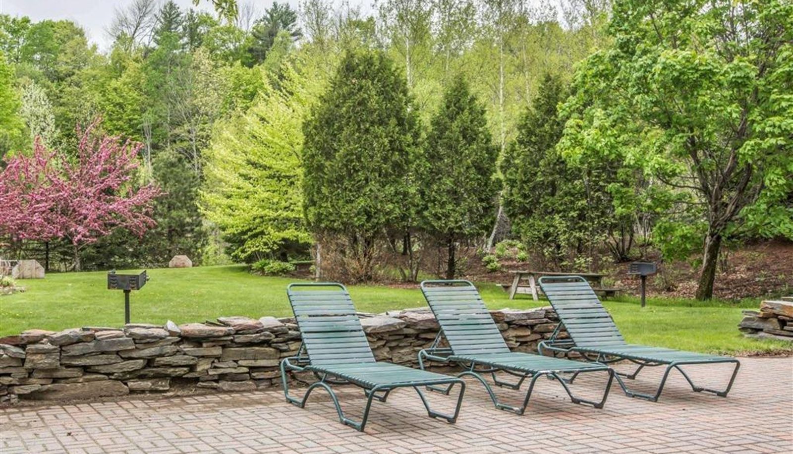 Info - Comfort Inn & Suites Near Burke Mountain