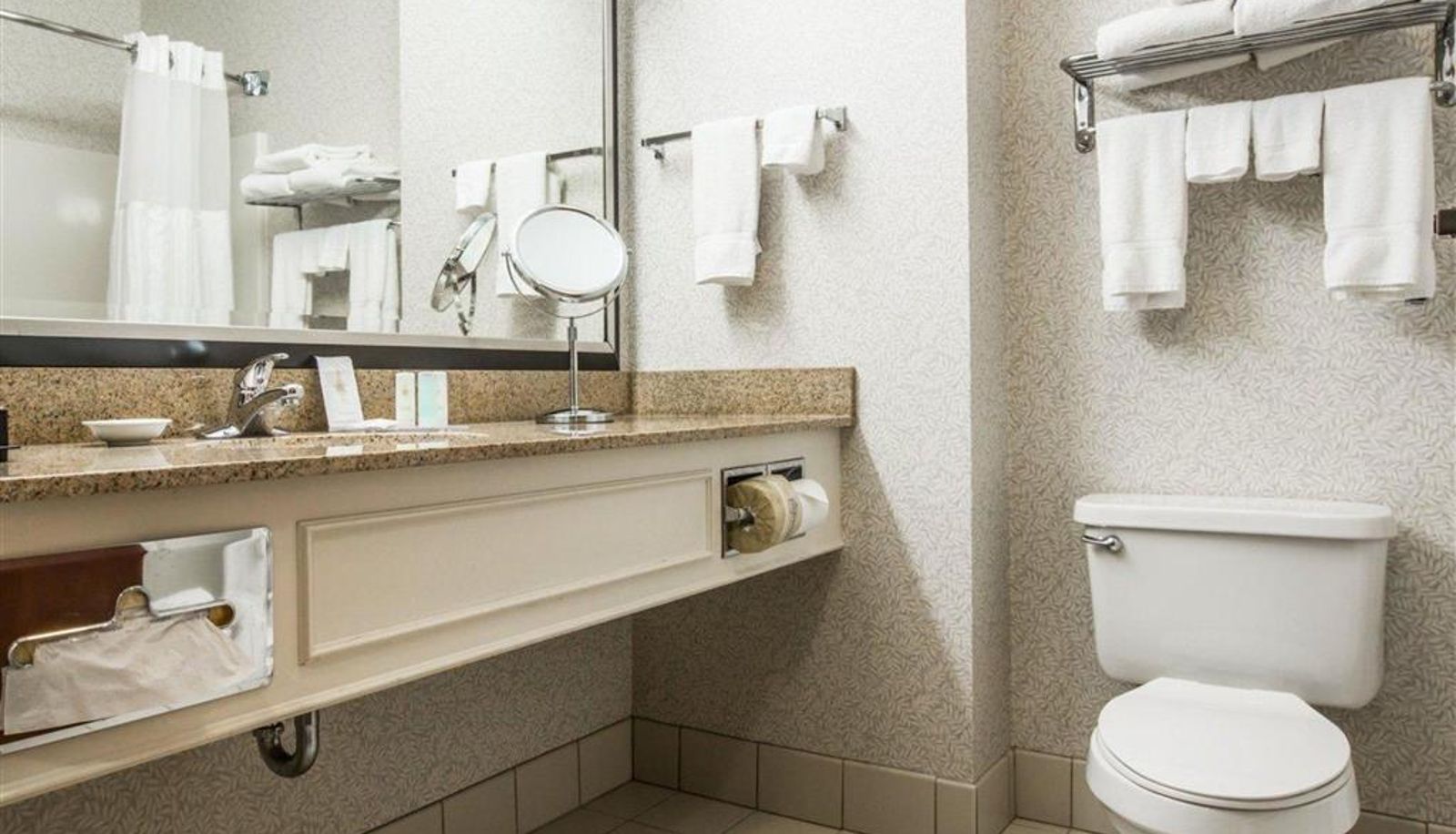 Room - Comfort Inn & Suites Near Burke Mountain