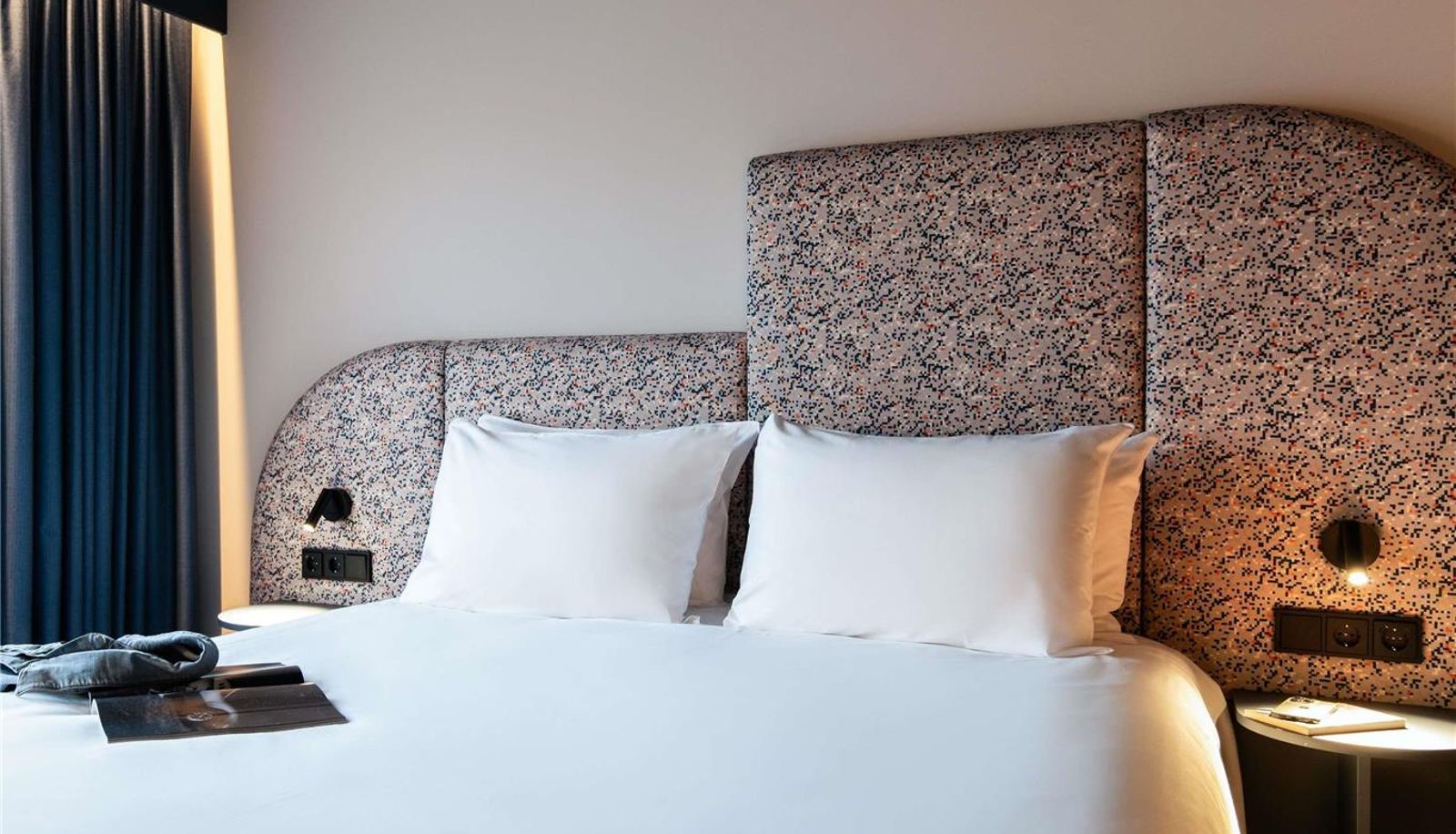 Zimmer - TRIBE Hotel Den Haag Centraal