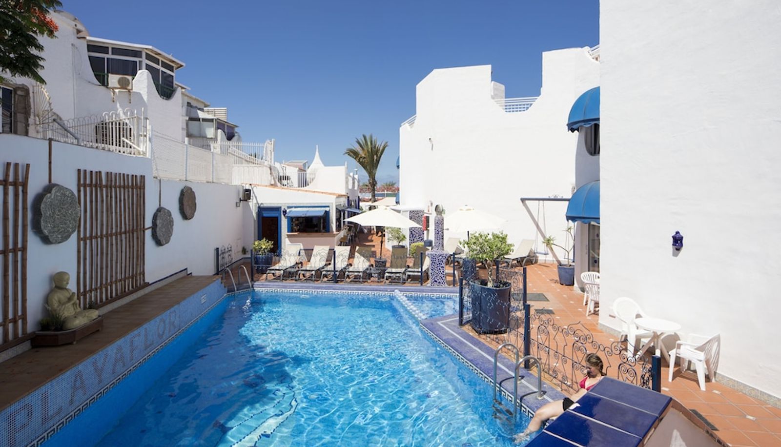 Zwembad - a 50 mtrs de la playa Playaflor Chill Out Resort