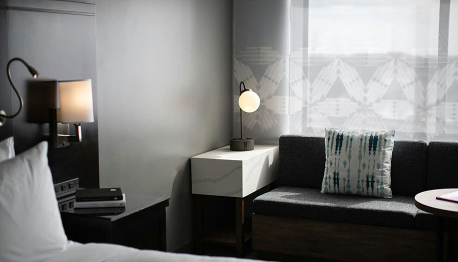 Room - The Baronette Renaissance Detroit-Novi Hotel