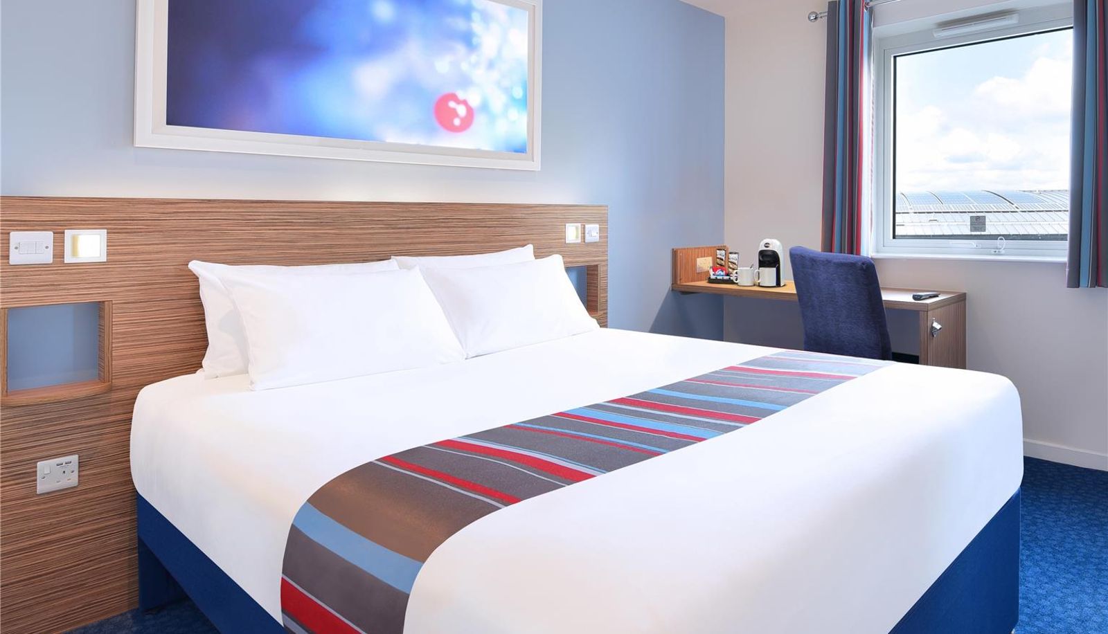 Zimmer - TRAVELODGE CARDIFF ATLANTIC WHARF