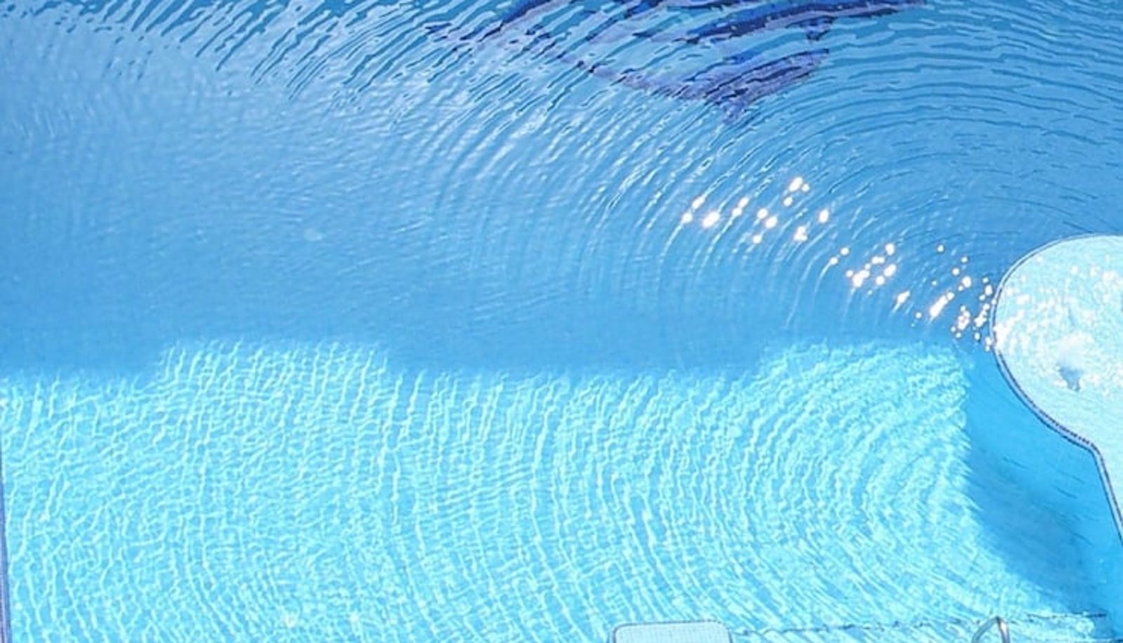 Piscina - Pebbles Resort