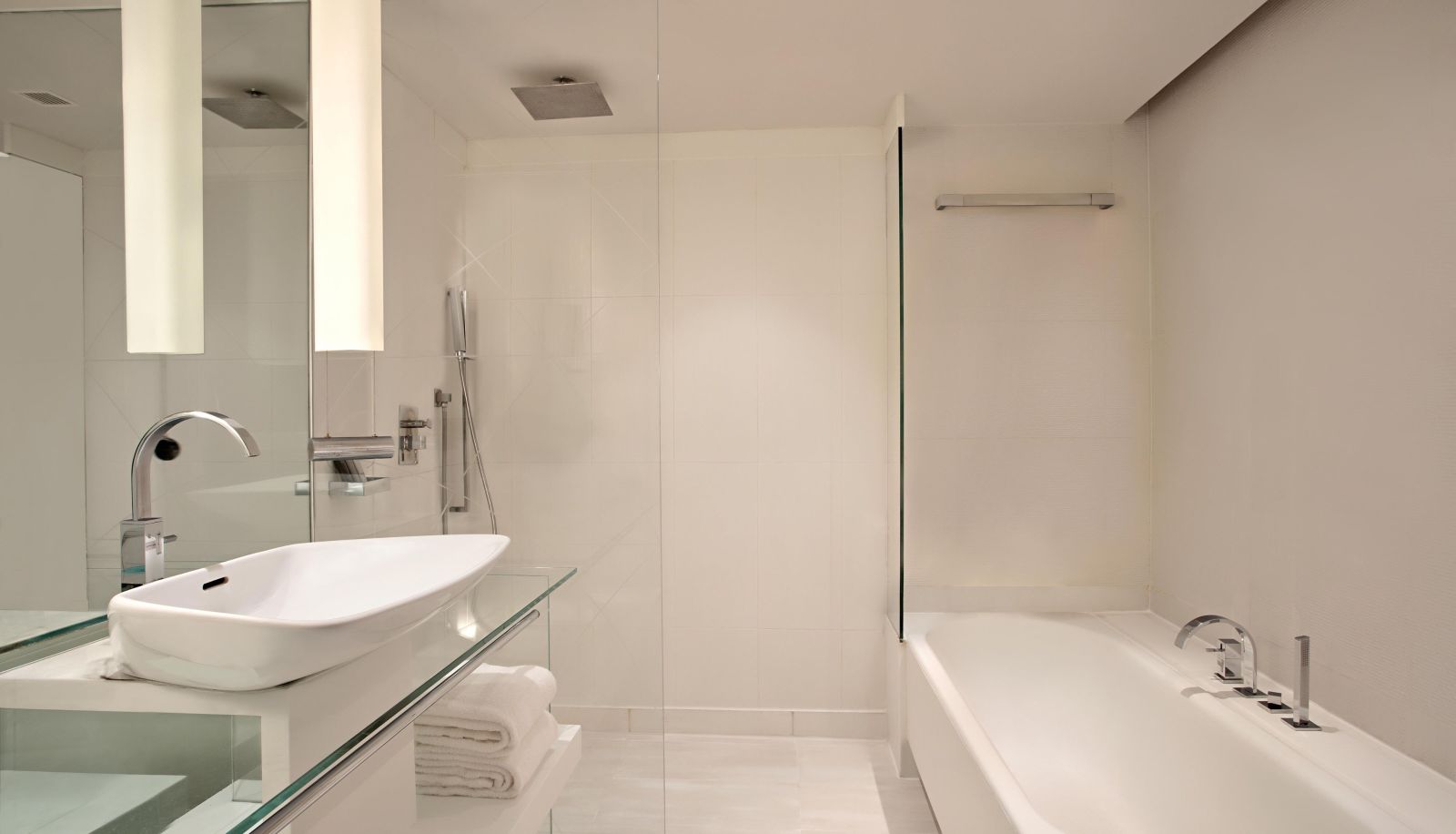 Zimmer - Le Meridien Gurgaon Delhi NCR