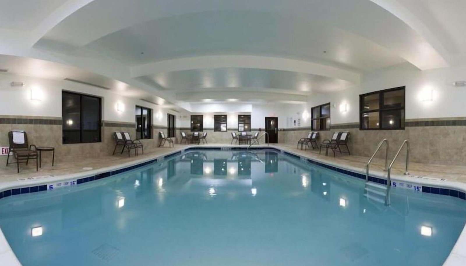 Piscina - Holiday Inn Express & Suites SYRACUSE NORTH - AIRPORT AREA by IHG