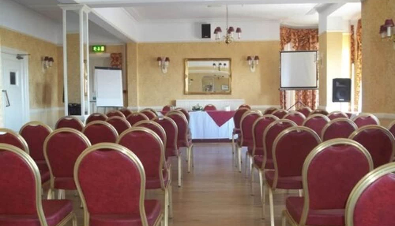 Sala na spotkanie - The Palm Court Hotel