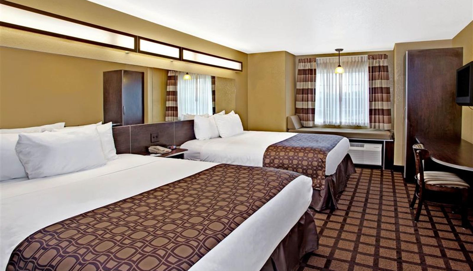 Room - Microtel Inn & Suites by Wyndham Cartersville