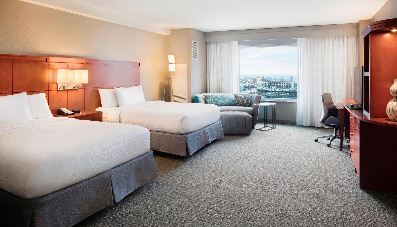 Room - Courtyard by Marriott Indianapolis Downtown