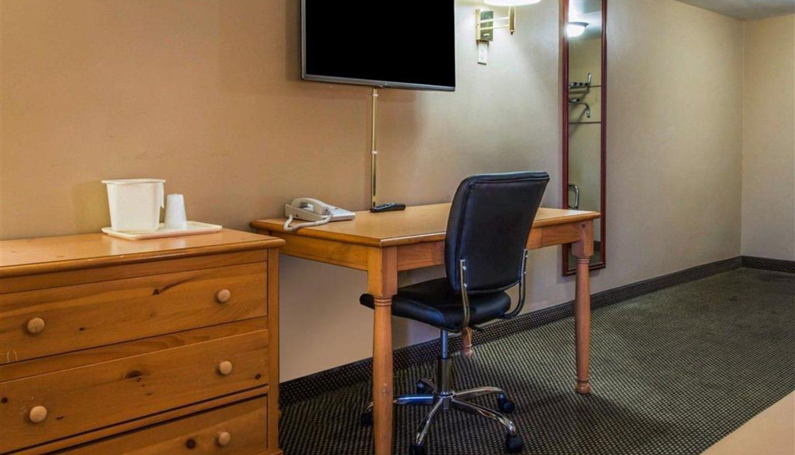 Zimmer - Econo Lodge Hermitage South
