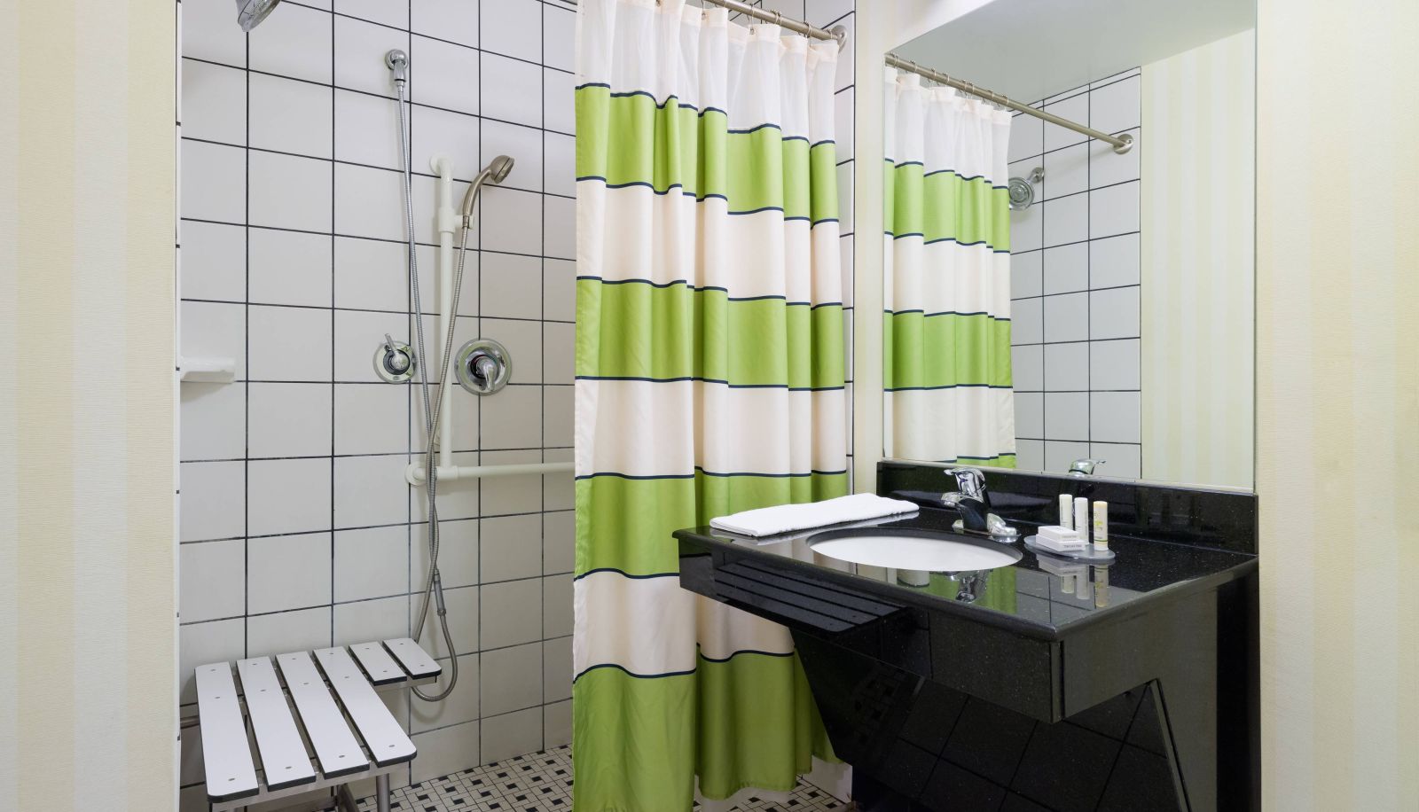 Zimmer - Fairfield Inn and Suites by Marriott Lock Haven