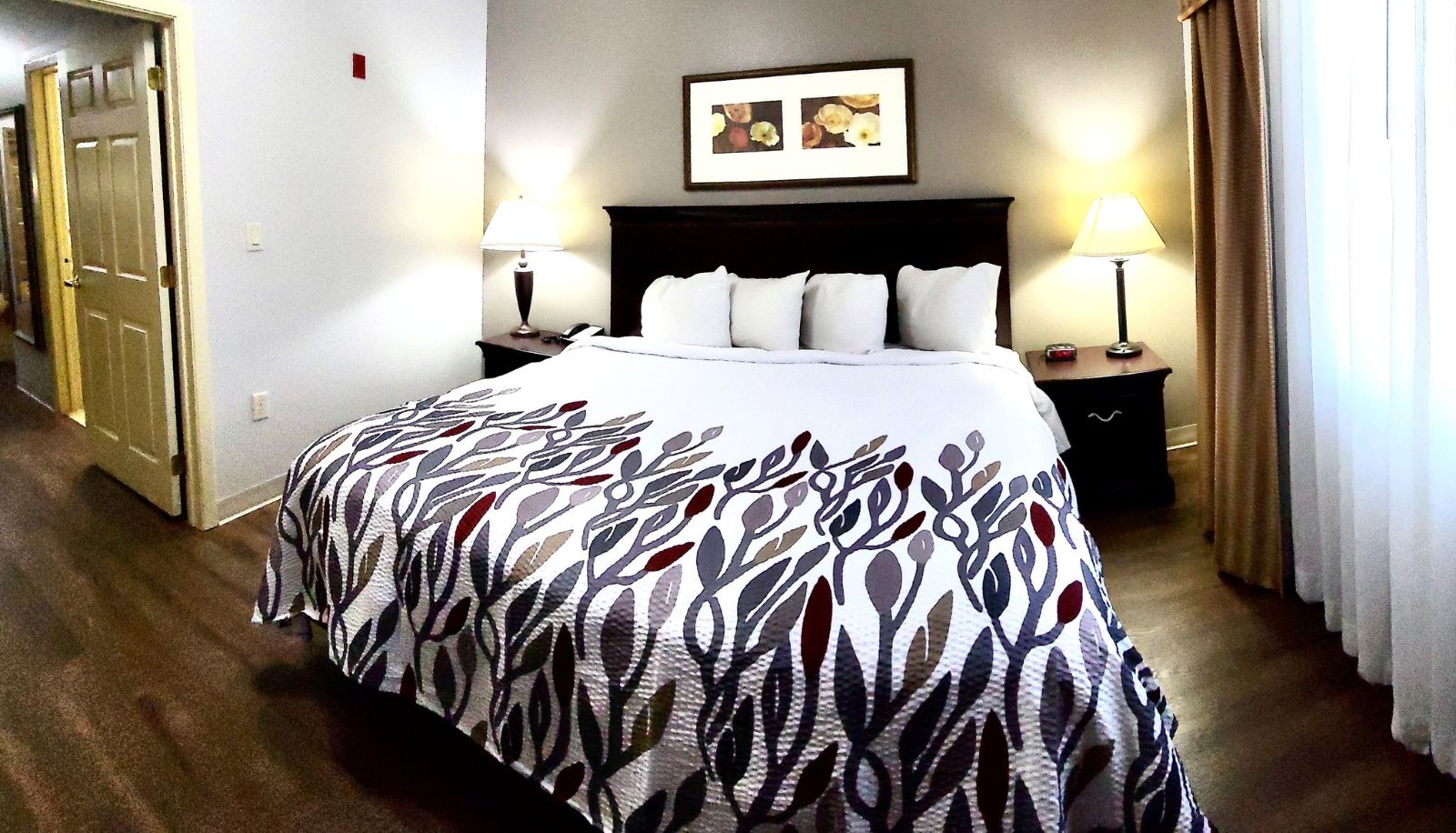 Room - Red Roof Inn & Suites Midland