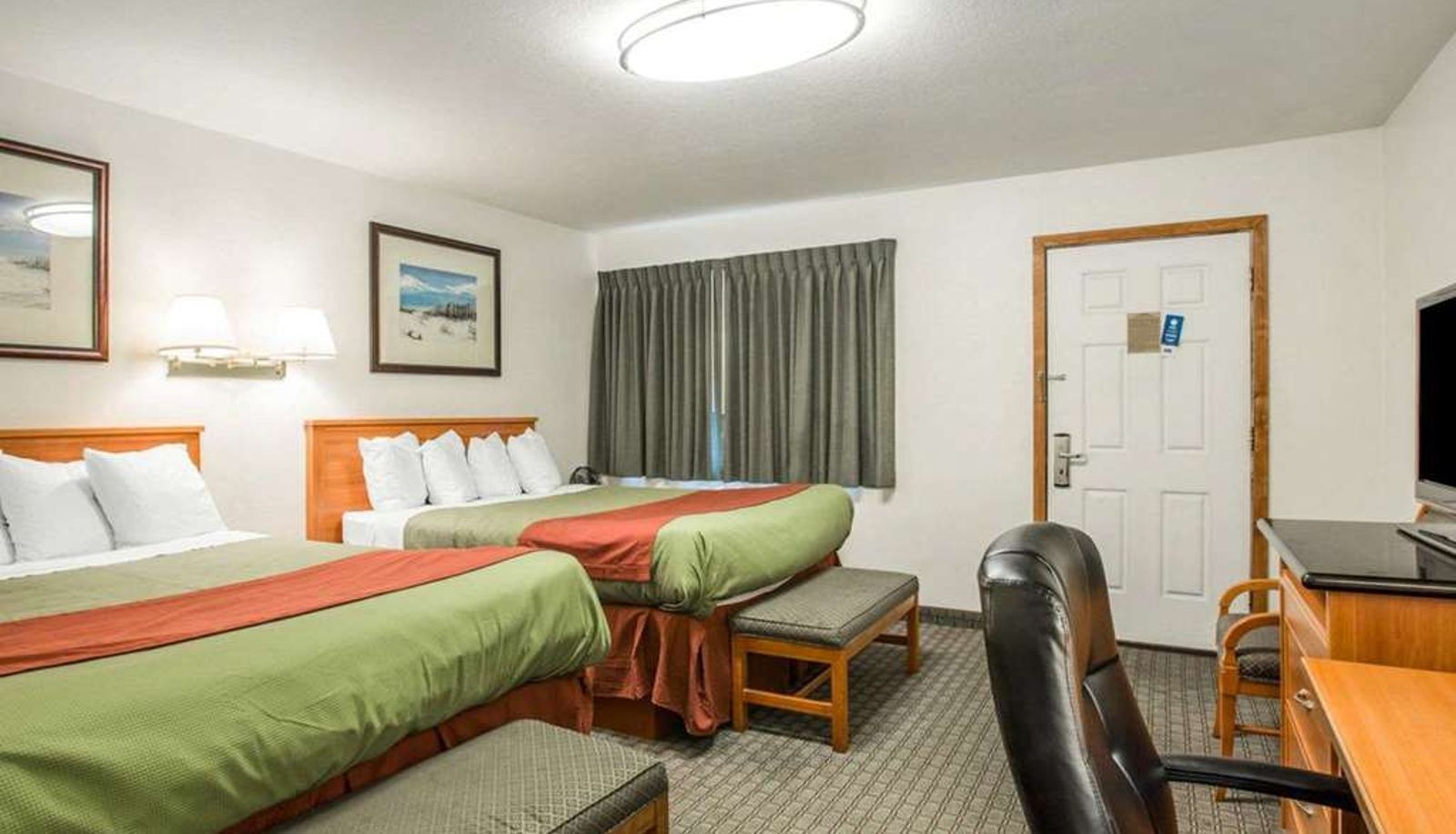 Suite - Rodeway Inn Newport