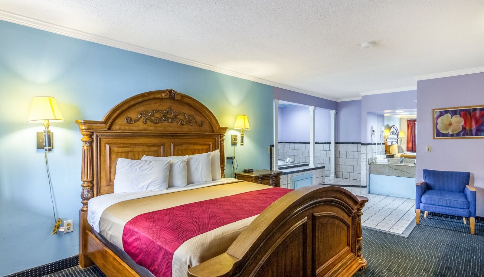 Room - Red Carpet Inn Norwalk