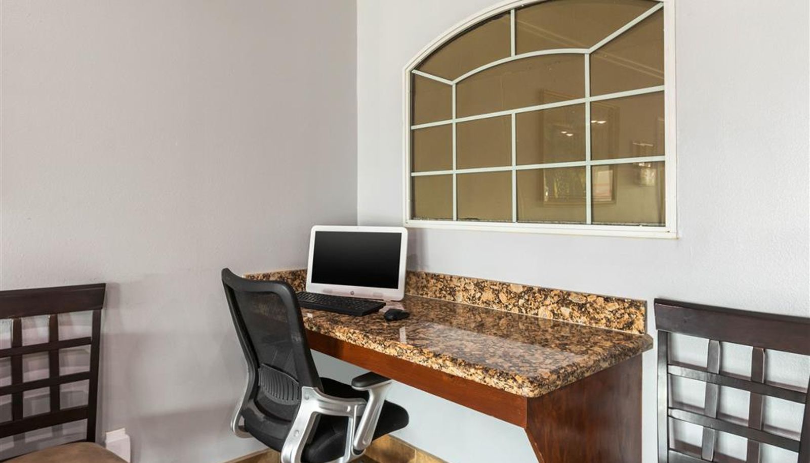 Centrum biznesowe - Quality Inn & Suites at The Outlets Mercedes/Weslaco