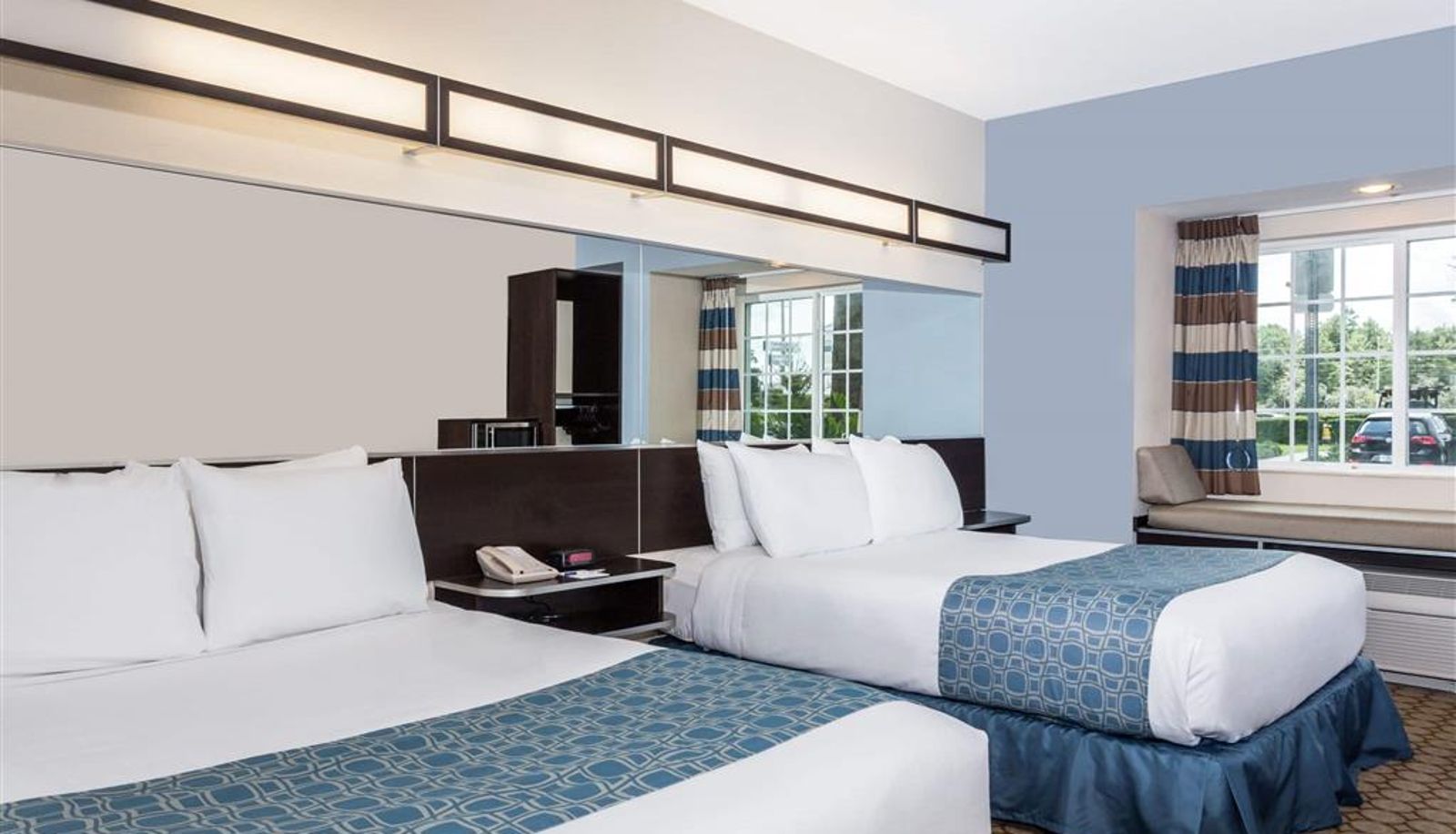 Zimmer - Microtel Inn & Suites by Wyndham Spring Hill/Weeki Wachee
