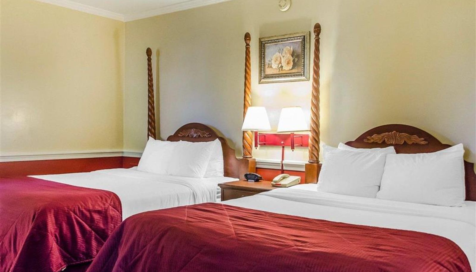 Camera - Clarion Inn Strasburg - Lancaster