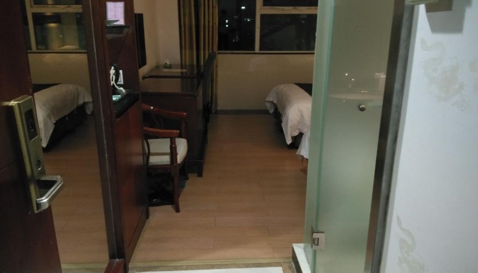 Habitación - golden dragon hotel