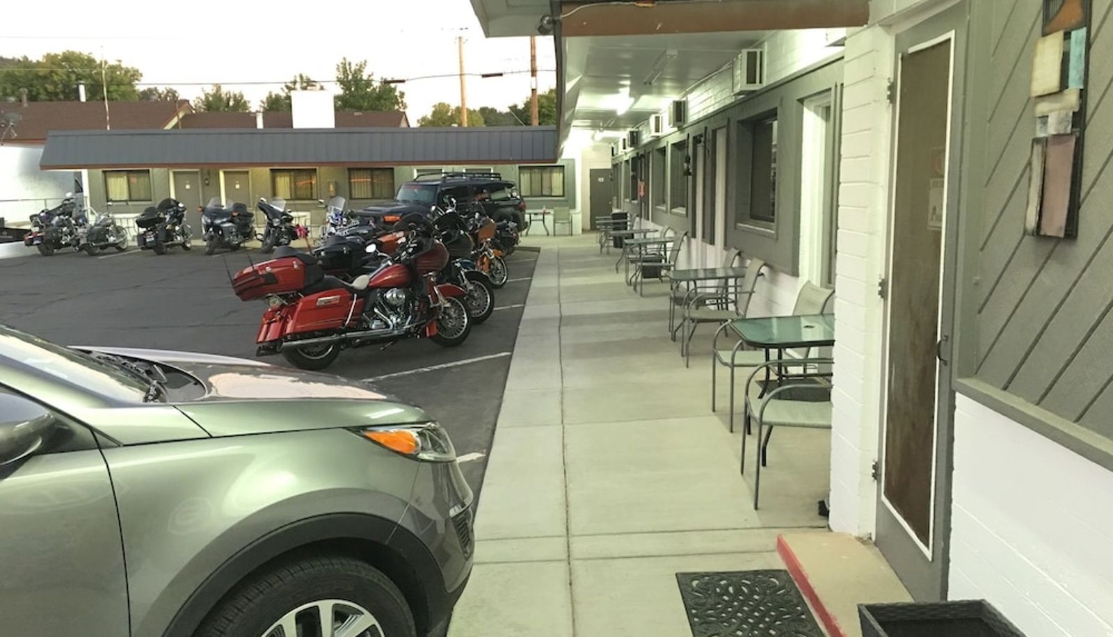 Hall - Highlander Motel