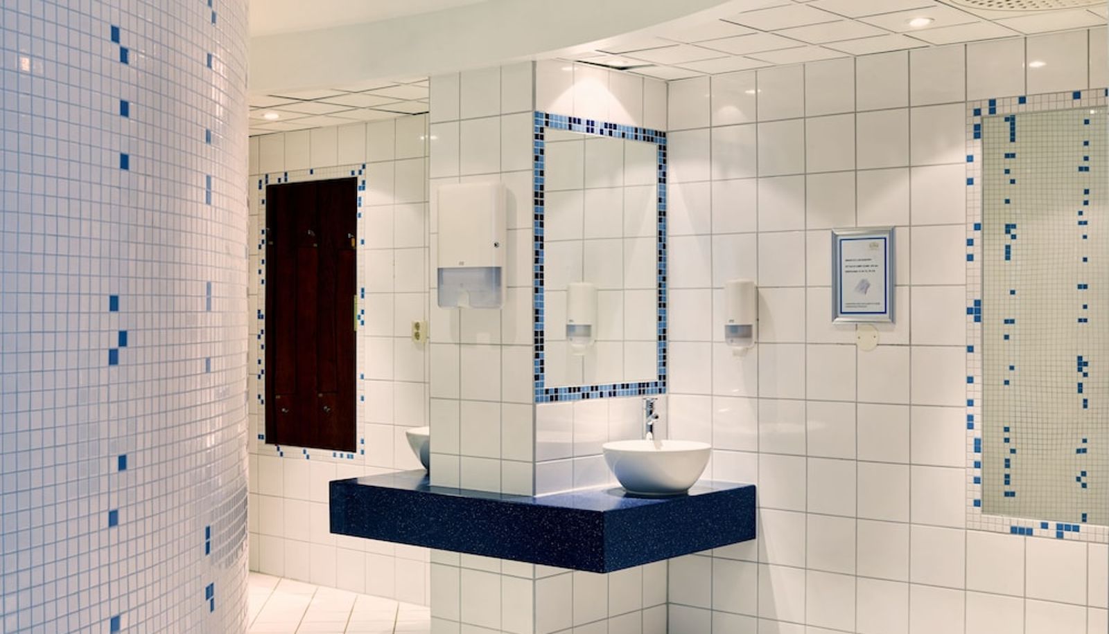 Piscine - Dr. Holms Hotel